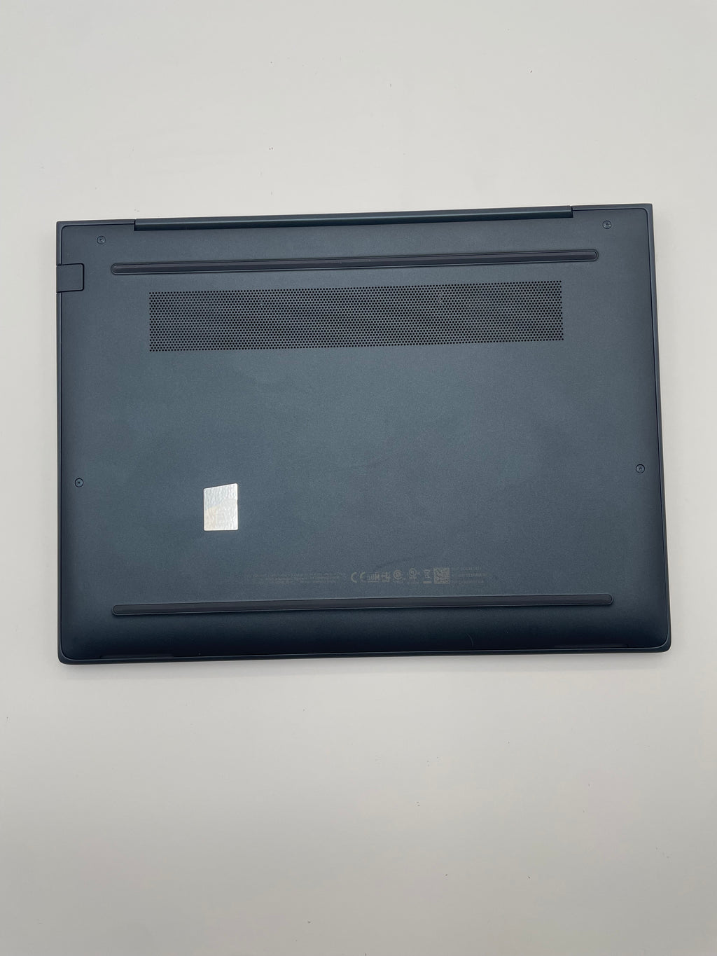 2023 HP Dragonfly 13.5" (i7 1365U, 1 TB SSD) - B Grade (Minimal Wear)