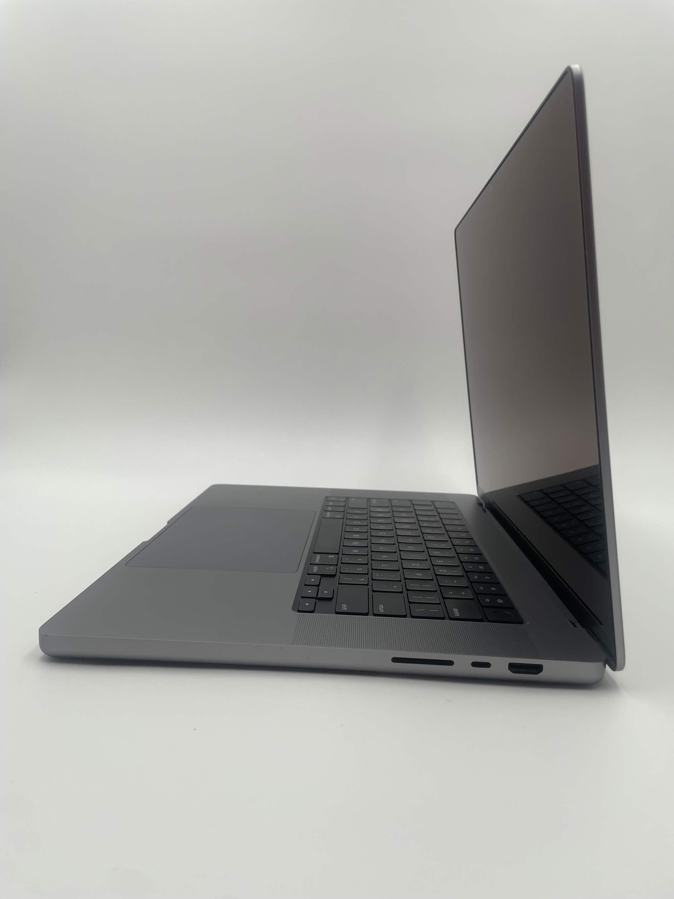 2021 Apple MacBook Pro 16" (M1 Pro, 1 TB SSD) - B Grade (Minimal KB wear)