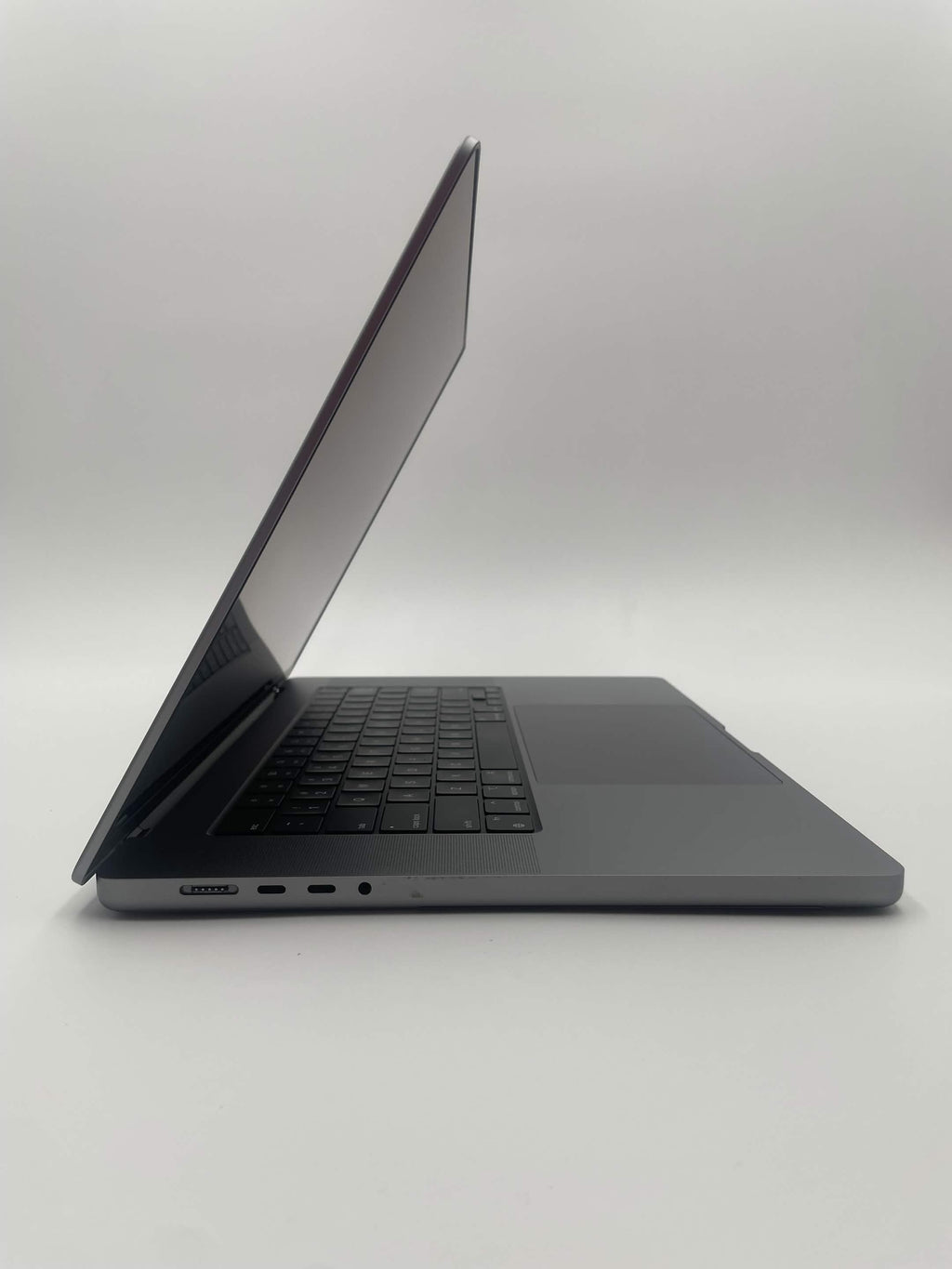 2021 Apple MacBook Pro 16" (M1 Max, 1 TB SSD) - B Grade (Minimal KB wear)