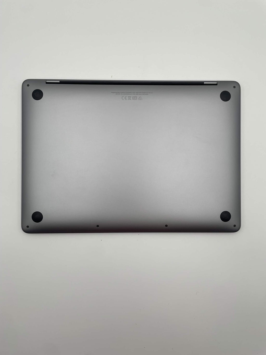 2002 Apple MacBook Pro 13" (M2, 512 GB SSD) - B Grade (Minimal KB wear)