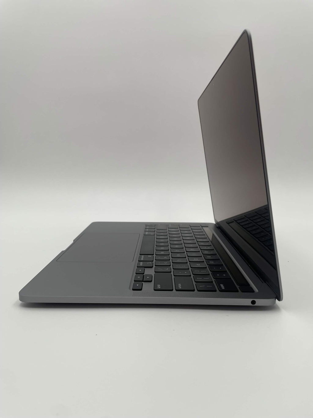 2002 Apple MacBook Pro 13" (M2, 512 GB SSD) - B Grade (Minimal KB wear)