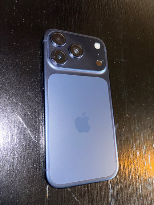 iPhone 17 Pro Blue